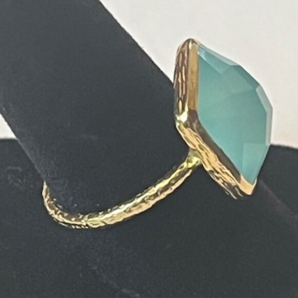 LIKE NEW > 💠 Gold-Tone Faceted Chalcedony Statement Ring - Picture 2 of 8
